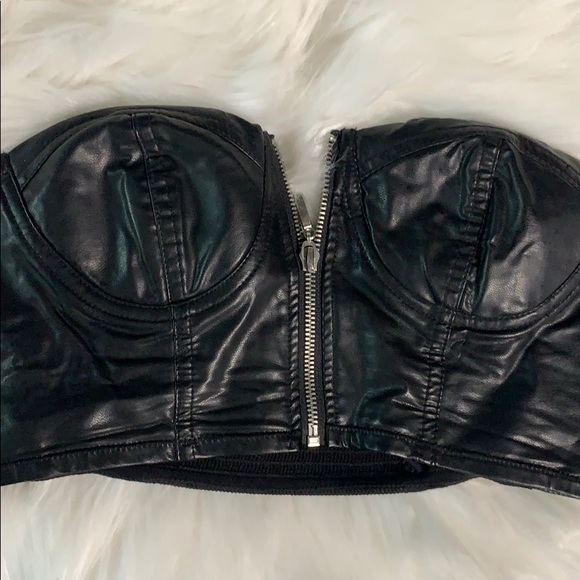 Gorgeous leather bikini top! 🖤🖤 - Picture 11 of 11